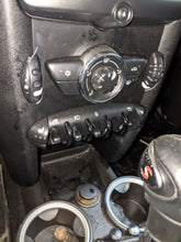 Load image into Gallery viewer, TEMPERATURE CONTROLS Cooper Clubman Countryman 11 12 13 14 - NW261144

