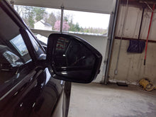 Load image into Gallery viewer, Side View Door Mirror Land Rover Evoque 2015 - NW243473
