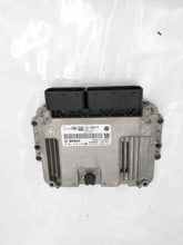 Load image into Gallery viewer, ECU ECM COMPUTER Evoque 2014 14 2015 15 2016 16 2017 17 - NW246286
