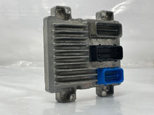 Load image into Gallery viewer, ECU ECM COMPUTER Express 2500 Van Express 3500 Van Silverado 2500 17-19 - NW245067
