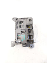 Load image into Gallery viewer, FUSE BOX BMW X5 X5M X6 X6M 07 08 09 10 11 12 13 14 - NW247294

