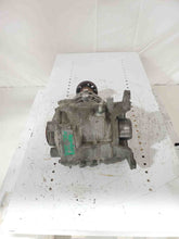 Load image into Gallery viewer, Transfer Case Lincoln MKC 2015 - NW246065
