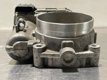 Load image into Gallery viewer, THROTTLE BODY E250 Van C250 C300 C350 C63 CLA45 CLS400 CLS550 12-16 - NW178376
