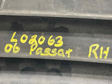 Load image into Gallery viewer, GRILLE Volkswagen Passat 2006 06 2007 07 2008 08 2009 09 10 Lower Right - NW98766
