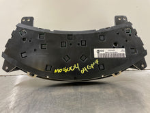 Load image into Gallery viewer, SPEEDOMETER CLUSTER Pontiac Grand Prix 2004 04 2005 05 - NW159012
