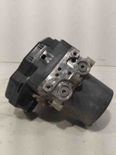 Load image into Gallery viewer, ABS ANTI-LOCK BRAKE PUMP Infiniti QX60 2014 14 2015 15 - NW220484
