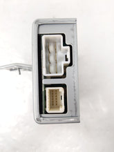 Load image into Gallery viewer, TRANSFER CASE COMPUTER M35x M45x 2006 06 07 08 09 - NW31476
