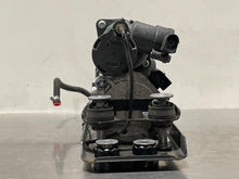 Load image into Gallery viewer, AIR RIDE COMPRESSOR BMW 530i 535i 06 07 08 09 10 - NW223950
