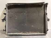 Load image into Gallery viewer, RADIATOR Cayenne 2003 03 2004 04 2005 05 2006 06 2007 07 2008 08 09 10 - NW132500
