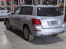 Load image into Gallery viewer, CARRIER ASSEMBLY C230 C250 C300 C350 C63 GLK350 08-15 3.27 RATIO AWD - NW240976

