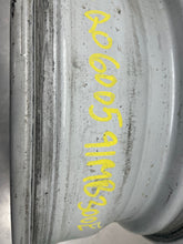 Load image into Gallery viewer, WHEEL Mercedes 260E 300D 300E 89 90 91 - 94 15X6.5 - NW255859
