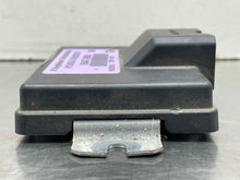 Load image into Gallery viewer, TRANSFER CASE CONTROL MODULE COMPUTER Tucson Sportage 2005-2010 - NW235245

