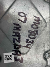 Load image into Gallery viewer, Air Bag computer Mazda 3 2007 07 2008 08 2009 09 - NW34095
