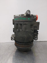 Load image into Gallery viewer, Park Lamp Light Volkswagen EOS 2008 - NW83657
