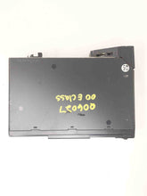 Load image into Gallery viewer, CD CHANGER E320 S430 S500 S600 2000 00 01 02 03 - NW232309
