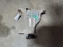 Load image into Gallery viewer, Carrier Assembly  GRAND CHEROKEE 2015 - NW240655
