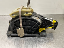 Load image into Gallery viewer, Floor Shifter Land Rover LR2 2008 - NW253632
