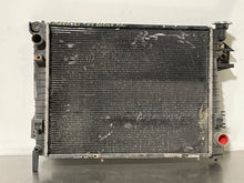 Load image into Gallery viewer, RADIATOR Dodge 1500 Pickup 2004 04 2005 05 - NW131643
