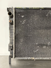 Load image into Gallery viewer, RADIATOR Dodge 1500 Pickup 2004 04 2005 05 - NW131643

