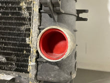 Load image into Gallery viewer, RADIATOR Dodge 1500 Pickup 2004 04 2005 05 - NW131643

