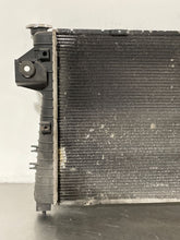 Load image into Gallery viewer, RADIATOR Dodge 1500 Pickup 2004 04 2005 05 - NW131643
