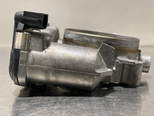 Load image into Gallery viewer, THROTTLE BODY Mercedes CLS550 G550 E550 S550 E550 2007 07 2008 08 2009 09 10 11 - NW246443
