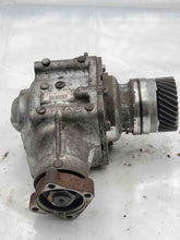 Load image into Gallery viewer, TRANSFER CASE Honda CR-V 2005 05 2006 06 - NW176877
