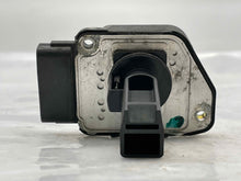Load image into Gallery viewer, Mass Air Flow Sensor Meter MAF Sequoia Tundra 00 01 02 03 04 - NW5604
