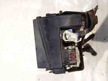 Load image into Gallery viewer, Fuse Box Chrysler Pacifica 2004 - NW247305
