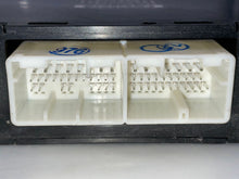 Load image into Gallery viewer, TRANSMISSION CONTROL MODULE COMPUTER Legacy 2008 08 2009 09 - NW37877
