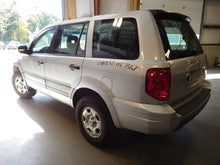 Load image into Gallery viewer, CARRIER ASSEMBLY MDX Pilot 2001 01 02 03 04 05 06 07 08 - NW240848
