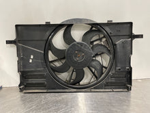 Load image into Gallery viewer, RADIATOR FAN ASSEMBLY C30 V40 V70 2004 04 05 06 07 08 - NW246983
