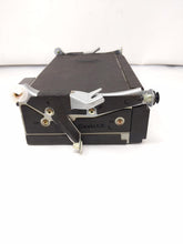 Load image into Gallery viewer, CD CHANGER LEXUS ES300 1997 97 1998 98 99 00 01 - NW232189
