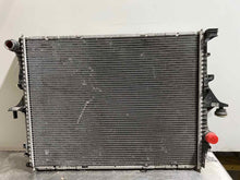 Load image into Gallery viewer, RADIATOR Audi Q7 2007 07 2008 08 2009 09 2010 10 - NW131923
