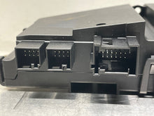 Load image into Gallery viewer, FRONT TEMPERATURE CONTROLS S400 S450 Cdn S550 S600 S63 S65 07-11 - NW101056
