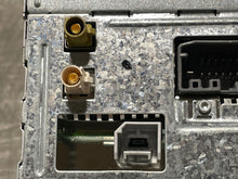 Load image into Gallery viewer, Radio  GRAND CHEROKEE 2012 - NW231163
