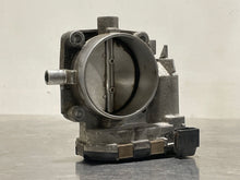Load image into Gallery viewer, THROTTLE BODY CLK430 CLK500 ML500 SL55 01 - 06 - NW178409
