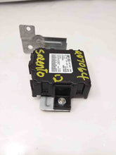 Load image into Gallery viewer, SUSPENSION CONTROL MODULE COMPUTER Kia Sorento 11 12 13 - NW235672
