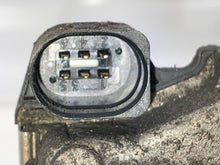 Load image into Gallery viewer, THROTTLE BODY Beetle Jetta Golf 99 00 01 02 03 04 05 06 - NW177738
