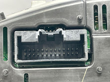 Load image into Gallery viewer, Speedometer Cluster Ford Taurus 2011 - NW159329
