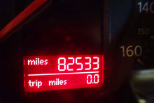 Load image into Gallery viewer, SPEEDOMETER CLUSTER Volkswagen Passat 2006 06 2007 07 - NW162224
