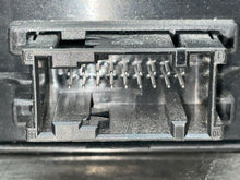 Load image into Gallery viewer, BODY CONTROL MODULE BCM COMPUTER 528i 535i 535i Gt 550i 550i 11-17 - NW414552
