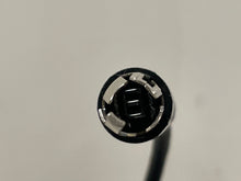 Load image into Gallery viewer, CD CHANGER Jaguar XJ8 XK8 2000 00 01 02 03 04 05 06 - NW137965
