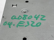 Load image into Gallery viewer, Radio  MERCEDES E-CLASS 2004 - NW232318
