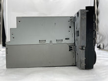 Load image into Gallery viewer, Radio  MERCEDES E-CLASS 2004 - NW232318
