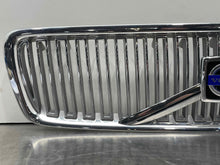 Load image into Gallery viewer, GRILL Volvo V70 2001 01 2002 02 2003 03 2004 04 - NW260976
