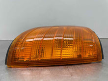 Load image into Gallery viewer, PARKLAMP Mercedes 260E 300E 300D 86 87 88 - 92 93 Right - NW378376
