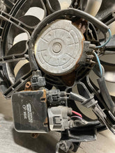 Load image into Gallery viewer, RADIATOR FAN ASSEMBLY FX Series FX35 FX50 M56 Q70 QX70 09-19 - NW246574

