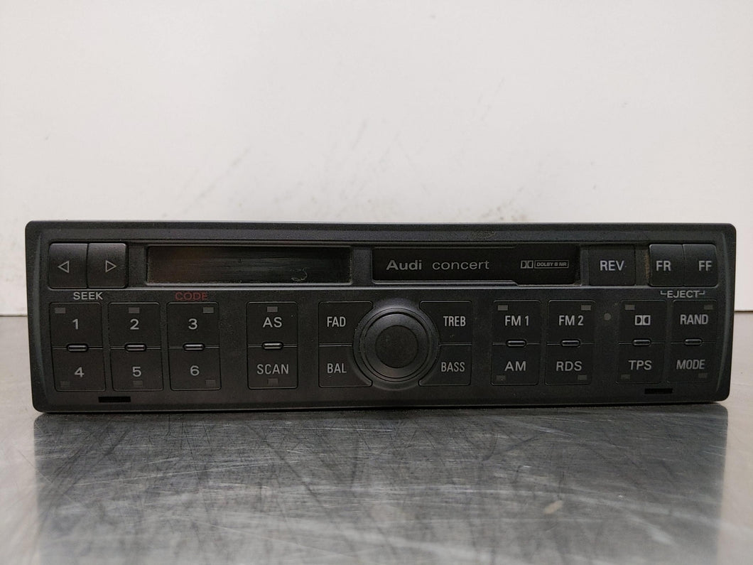 RADIO Audi A4 A6 A8 S6 1996 96 97 98 99 AM FM Cassette - NW231387