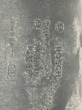 Load image into Gallery viewer, Mass Air Flow Sensor Meter MAF 540i 740i 740il X5 Z8 99-03 - NW4870
